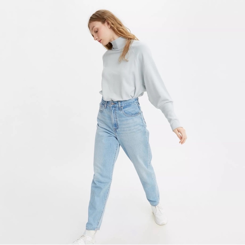 HIGH LOOSE TAPER FIT WOMEN'S JEANS size 24 light wash